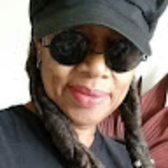 Meet your Posher, Happy ole lady - Picture 1 of 1